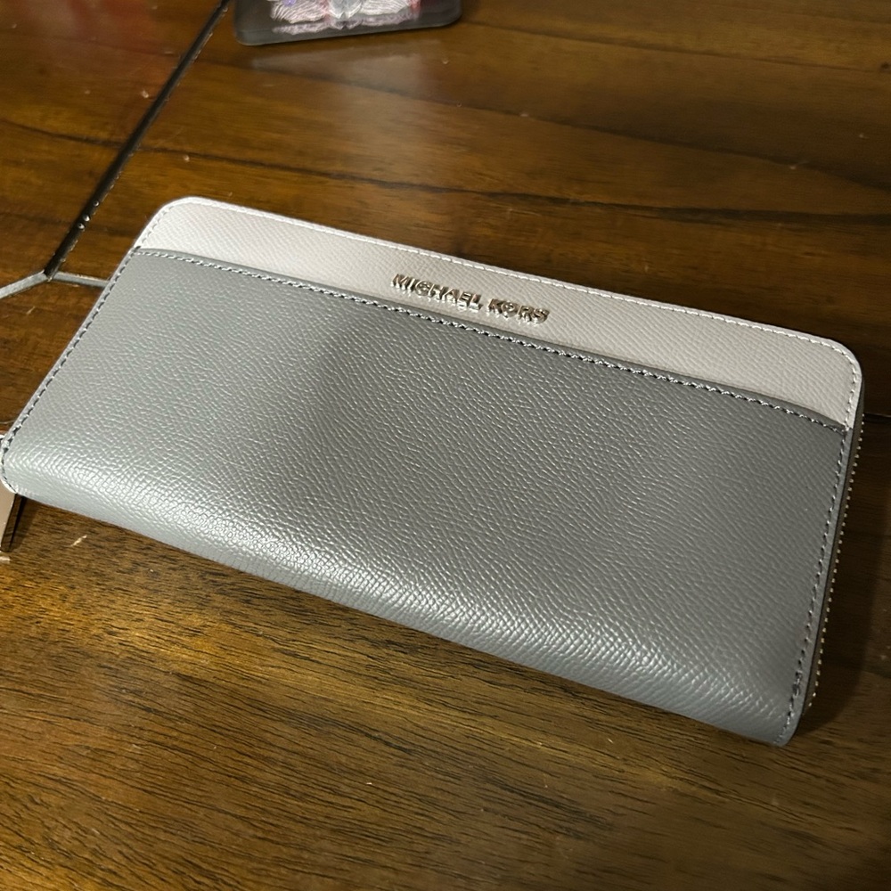 Michael Kors Dove Multi Leather Wallet